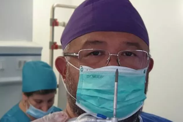 Ucis de virus. Un renumit doctor stomatolog din România, infectat cu coronavirus a murit. Medicul era internat la Colentina