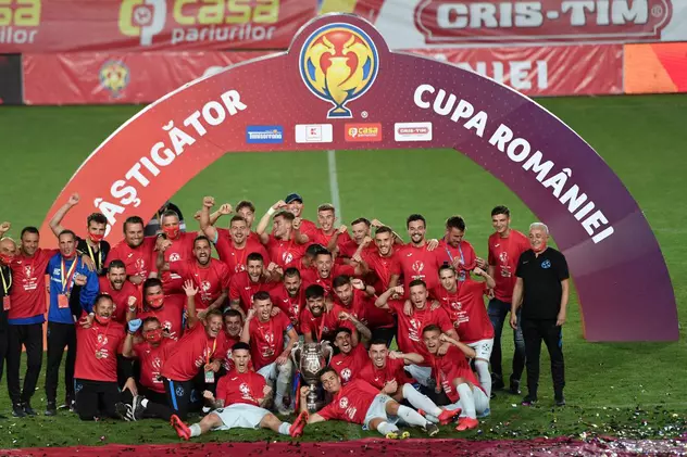 FCSB a câștigat Cupa României. Meci cu restricții, ceremonie de premiere cu măsuri anti-COVID