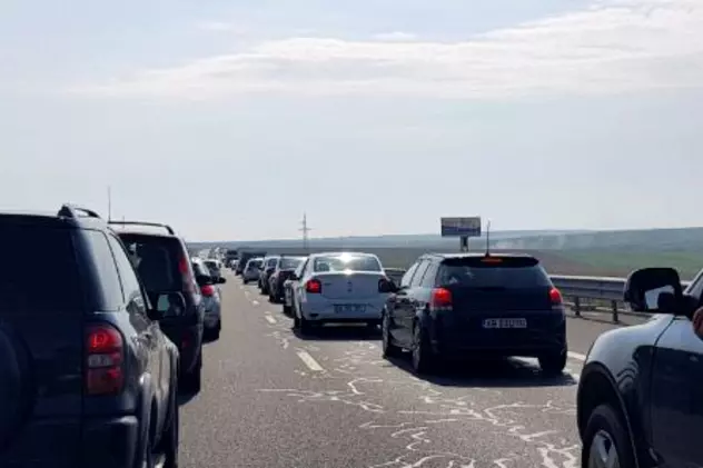 Accident cu cinci mașini implicate pe Autostrada Soarelui