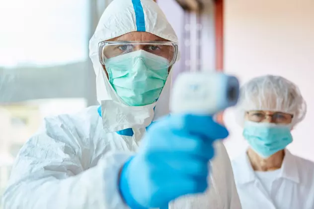 Oamenii de știință lucrează la un test care să facă diferența între COVID-19 și gripă, într-o singură probă