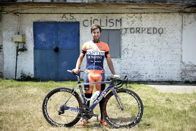 Cum se pregătește ciclistul Eduard Grosu de prima competiție de la începutul pandemiei. “Mi-e mai frică de șoferii de pe șosea decât de coronavirus”