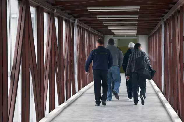 În România, s-a ajuns ca un condamnat pentru crimă să iasă din închisoare după 5 ani! Victima lui a agonizat 3 zile