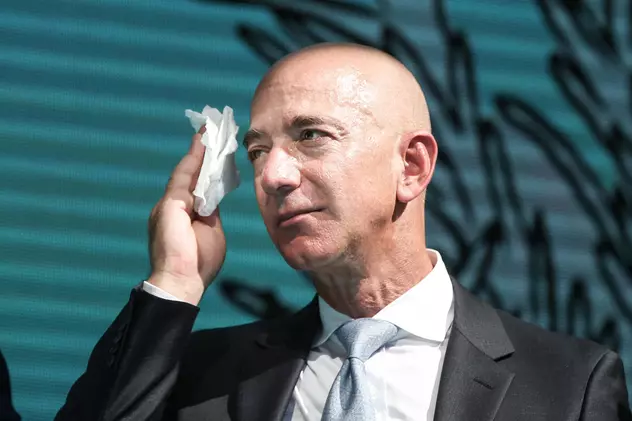 Jeff Bezos nu va mai fi CEO la Amazon. Cine îi ia locul