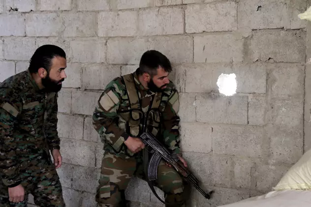 Zeci de morți în Siria, în luptele dintre Stat Islamic și forțele regimului de la Damasc