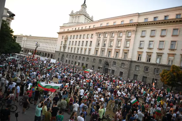 Proteste de amploare la Sofia: manifestanții au blocat centrul capitalei bulgare și au cerut demisia premierului Boiko Borisov