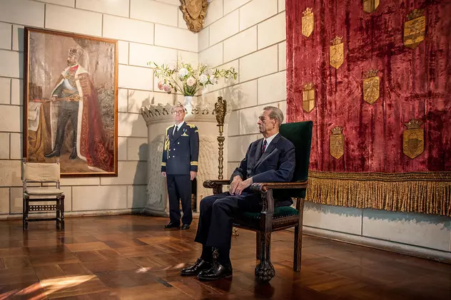VIDEO | Turul Palatului Elisabeta, deschis vizitatorilor după 80 de ani. Cum arată clădirea istorică unde Regele Mihai a fost obligat să abdice în 1947