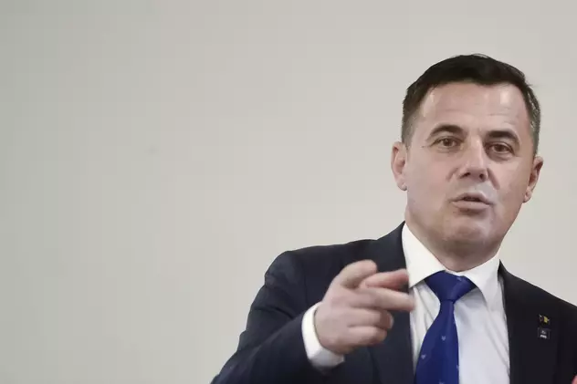 VIDEO | Reacție incredibilă a ministrului Ion Ștefan, întrebat despre casa din Focșani: "Întreab-o pe maică-ta, mă!"