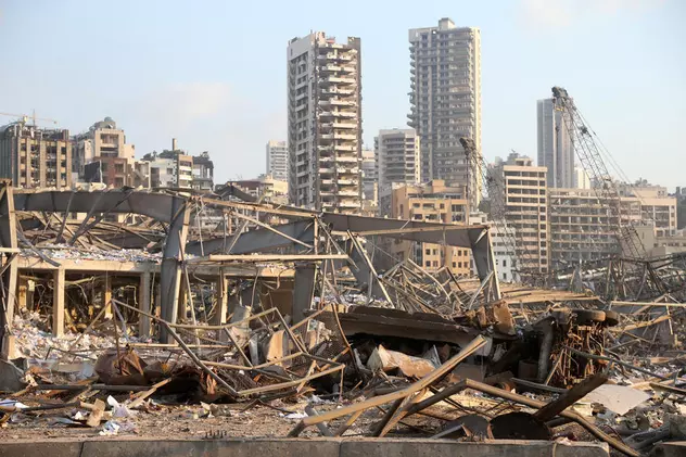 Exploziile de la Beirut au creat un crater cu o adâncime de 43 de metri FOTO: EPA