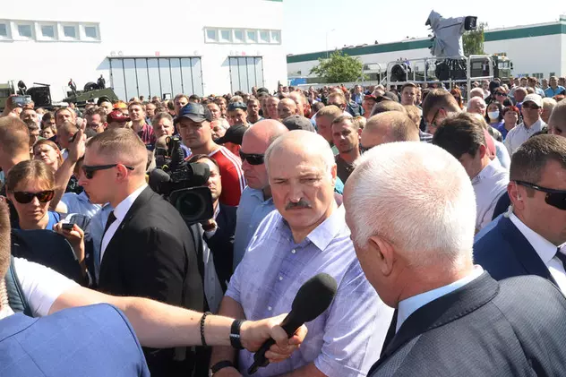 Alexandr Lukașenko susține  că e dispus să renunțe la putere în urma unui referendum