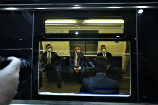 Klaus Iohannis participă la inaugurarea Metroului din Drumul Taberei sursa foto | Dumitru Angelescu