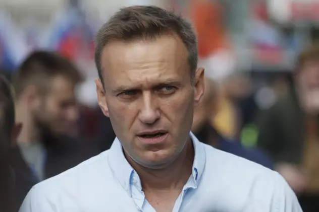 VIDEO “Salut, sunt Navalnîi, mi-e dor de voi”. Criticul lui Putin a postat o poză de pe patul de spital, la aproape o lună după ce a fost otrăvit