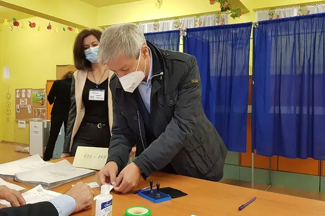 Dacian Cioloş, după ce a ieşit de la vot: "Degeaba ieşim în stradă atunci când nu avem ocazia să acţionăm direct, acum e momentul să o facem"