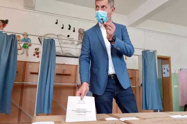 Dan Barna, mesaj pentru alegători să iasă la vot: În București, peste tot lupta e foarte strânsă