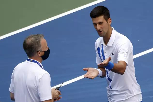 VIDEO | Novak Djokovic a fost descalificat de la US Open, după ce a lovit un arbitru cu o minge
