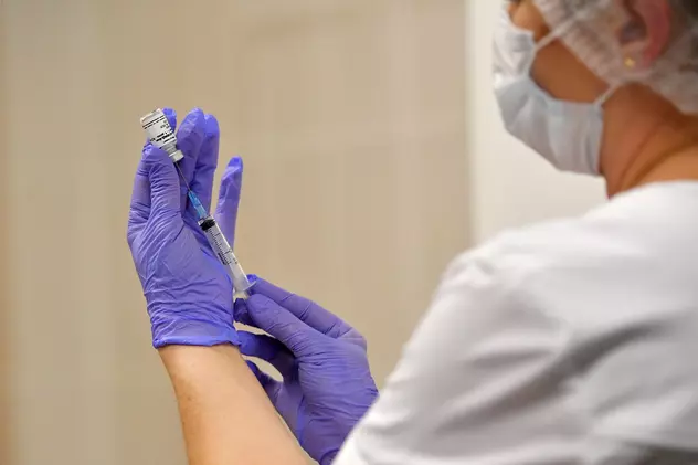 Spania a început prima testare pe oameni a unui vaccin anti-Covid-19