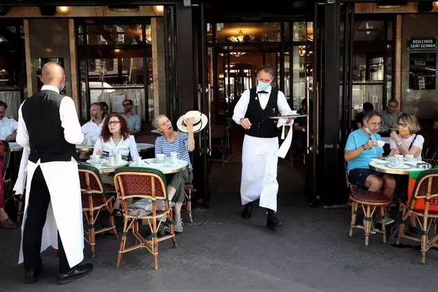 VIDEO Restaurantele şi cafenelele se închid în 15 localităţi din Arad, după ce cazurile de COVID au crescut