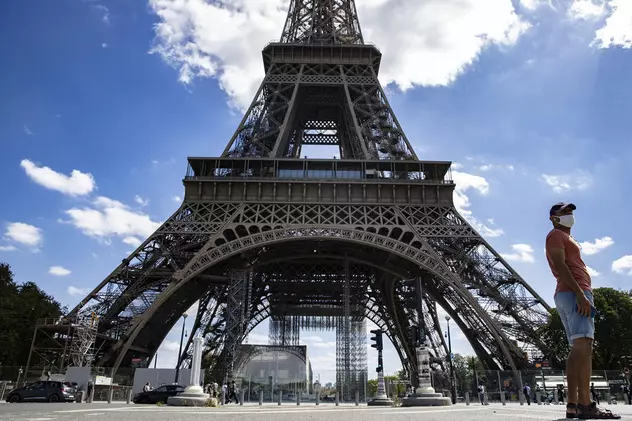 VIDEO | Turnul Eiffel s-a redeschis după alerta cu bombă. Polițiștii nu au găsit material explozibil
