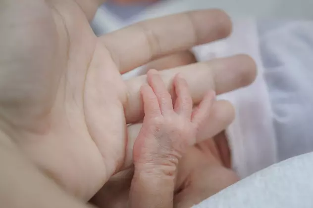 Un bebeluș a fost abandonat  de două ori într-un spital din Italia, după ce a fost diagnosticat cu COVID-19