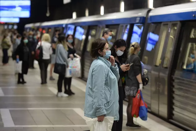 Accesul în stațiile de metrou ar putea fi limitat pentru evitarea supraaglomerării