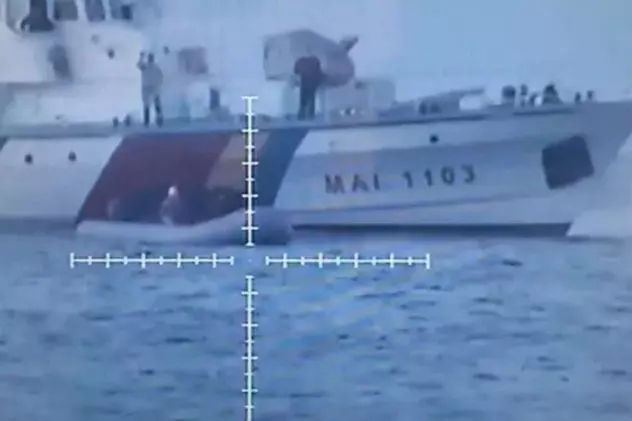 Nave românești, parte a misiunii FRONTEX din Grecia, acuzate că împing migranții înapoi în mare