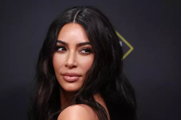 Kim Kardashian a donat 1 milion de dolari pentru Armenia.” Gândurile şi rugăciunile mele sunt alături de bărbaţii, femeile şi copiii curajoşi”