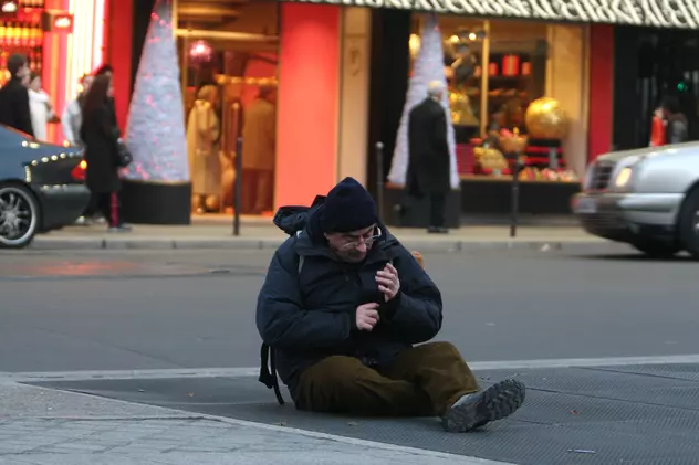 „Exploatare nemiloasă”. Un cerșetor român din Irlanda a convins doi pensionari să-i ofere economiile lor de-o viață