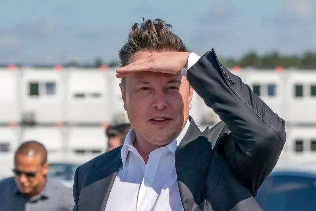 Elon Musk a făcut patru teste COVID-19, iar două au ieșit pozitive și două negative. ”Se întâmplă ceva extrem de dubios”