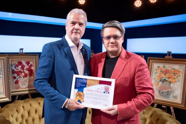 Adrian Năstase, premiat de Fuego la TVR. Cum este descris fostul premier, condamnat pentru corupţie:  "Demnitatea îi este carte de vizită"