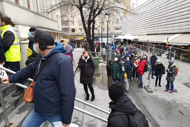 Sute de bucureșteni din sectorul 1, blocați la coada pentru plata impozitelor. ”Este bătaie de joc!”. Ce spune primăria