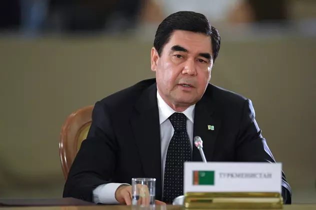 Președintele Turkmenistanului: ”Lemnul dulce împiedică dezvoltarea coronavirusului”