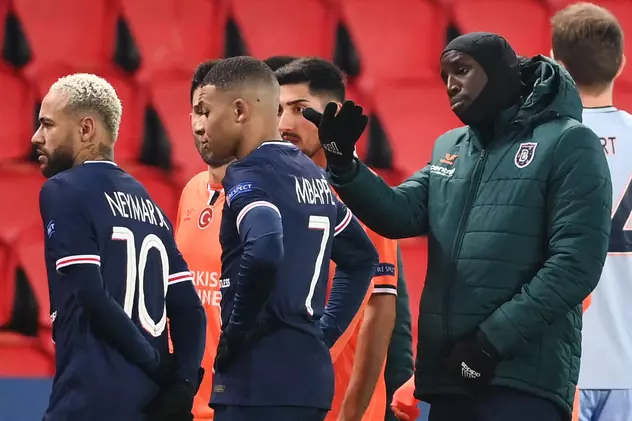 Unul dintre fotbaliștii implicați în scandalul de rasism de la Paris l-a sunat pe Sebastian Colțescu. Ce au vorbit Demba Ba și arbitrul român