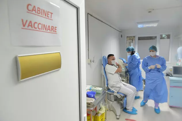 Medici programați pentru vaccinare pe 1 și 2 ianuarie în centre închise, la Timișoara. „Undeva sus nu s-a comunicat”