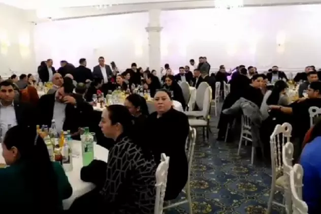 VIDEO | Nuntă cu peste 140 de invitați la Galați, spartă de polițiști și jandarmi. Nuntașii, amendați