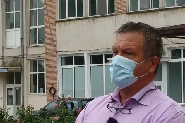 Managerul spitalului din Găești a postat un anunț pe Facebook conform căruia vaccinează anti-Covid pe oricine se oferă voluntar