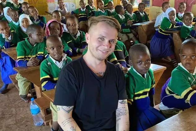 Codin Maticiuc a donat bani pentru o școală din Africa. Povestea emoționantă făcută publică de actor. „Erau până la 80-90 de copii într-o clasă”