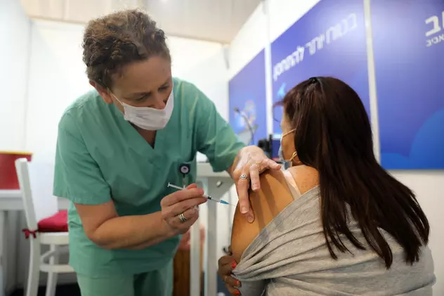 Peste 200 de israelieni au fost depistați pozitiv după vaccinarea anti-COVID