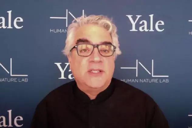 VIDEO | Un renumit sociolog de la Universitatea Yale susține că lumea va intra în perioada post-pandemică până la finalul anului 2023