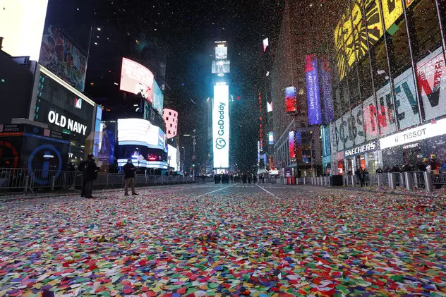 Cum a arătat Revelionul 2021 în lume, pe timp de pandemie, cu străzi pustii și cu mai puţine artificii