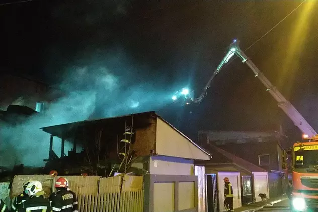 Incendiu in Bucuresti (foto ISU)