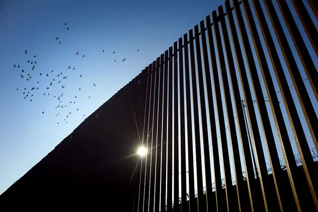 Biden a anulat finanțarea pentru zidul lui Trump de la granița dintre SUA și Mexic