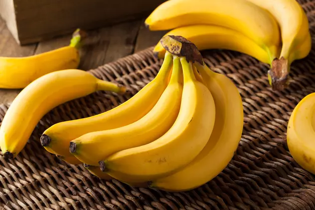 Banane- beneficii, retete, curiozitati