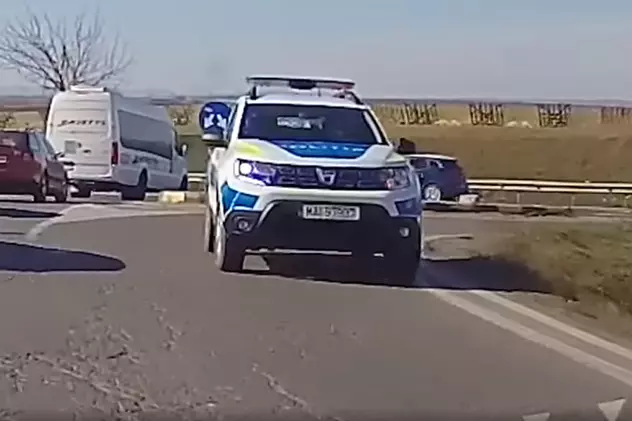 VIDEO | Polițist filmat circulând pe contrasens, pe un drum național. Cum l-au sancționat colegii
