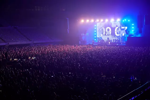 Imagini incredibile: 5.000 de oameni, în aceeași sală, la un concert-test în pandemie