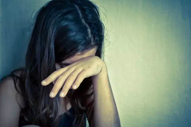O fetiță de 9 ani abuzată sexual avea coșmaruri, iar medicul psihiatru i-a dat Rivotril și agresiunea a continuat doi ani!