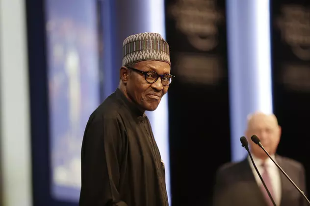Președintele Nigeriei declară război bandelor criminale: „Cine e prins că deține ilegal un Kalașnikov va fi împușcat”