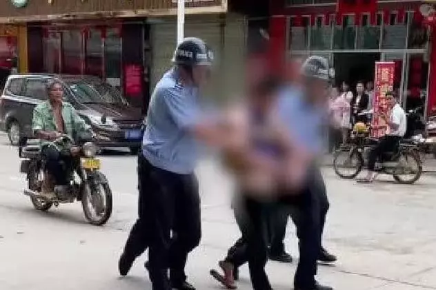 Un mort și 17 răniți, după un atac cu cuțitul într-o grădiniţă, în China