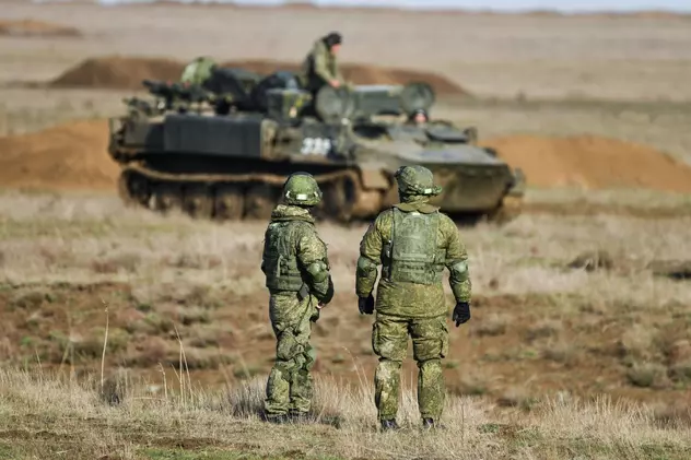 Ucraina acuză Rusia că a lăsat un număr  mare de militari la graniță