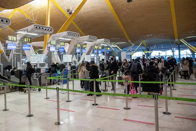 Scenariul pesimist pentru turiștii din UE: câte țări, atâtea pașapoarte COVID, incompatibile și greu de verificat