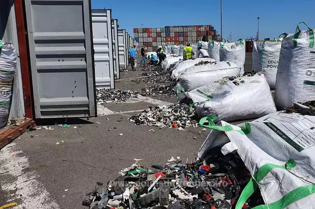 Trei sute de tone de deşeuri, importate din Germania, descoperite în Portul Constanța