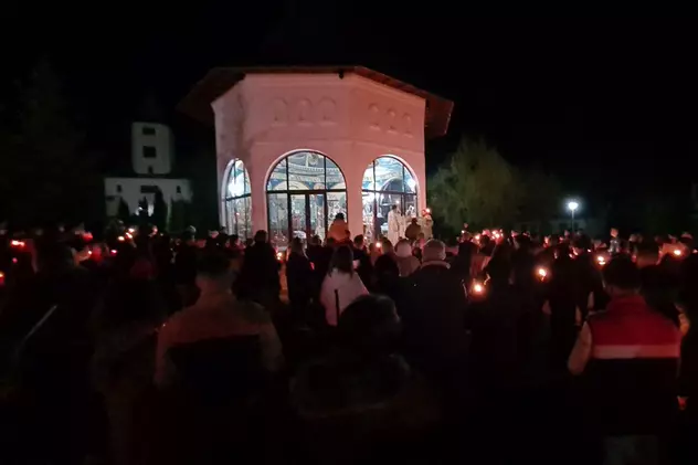 Peste 1.500 de oameni, la slujba de la Mănăstirea Gorovei, în Botoșani